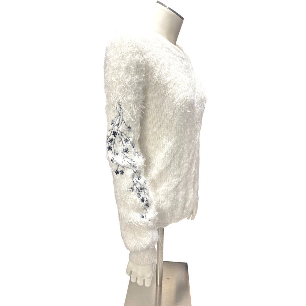 Woven Heart Large Ivory Fuzzy Floral Embroidered Sweater Cottagecore Cozy Chicly - Picture 3 of 11